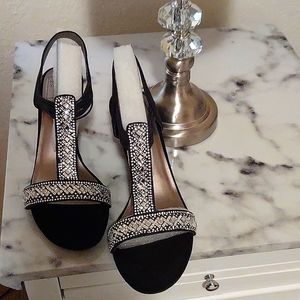 New York Transit dresses sandals. Nwot.